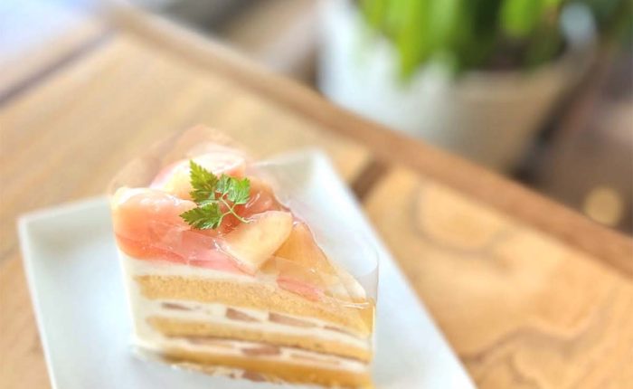 ももいっぱいショートケーキ
