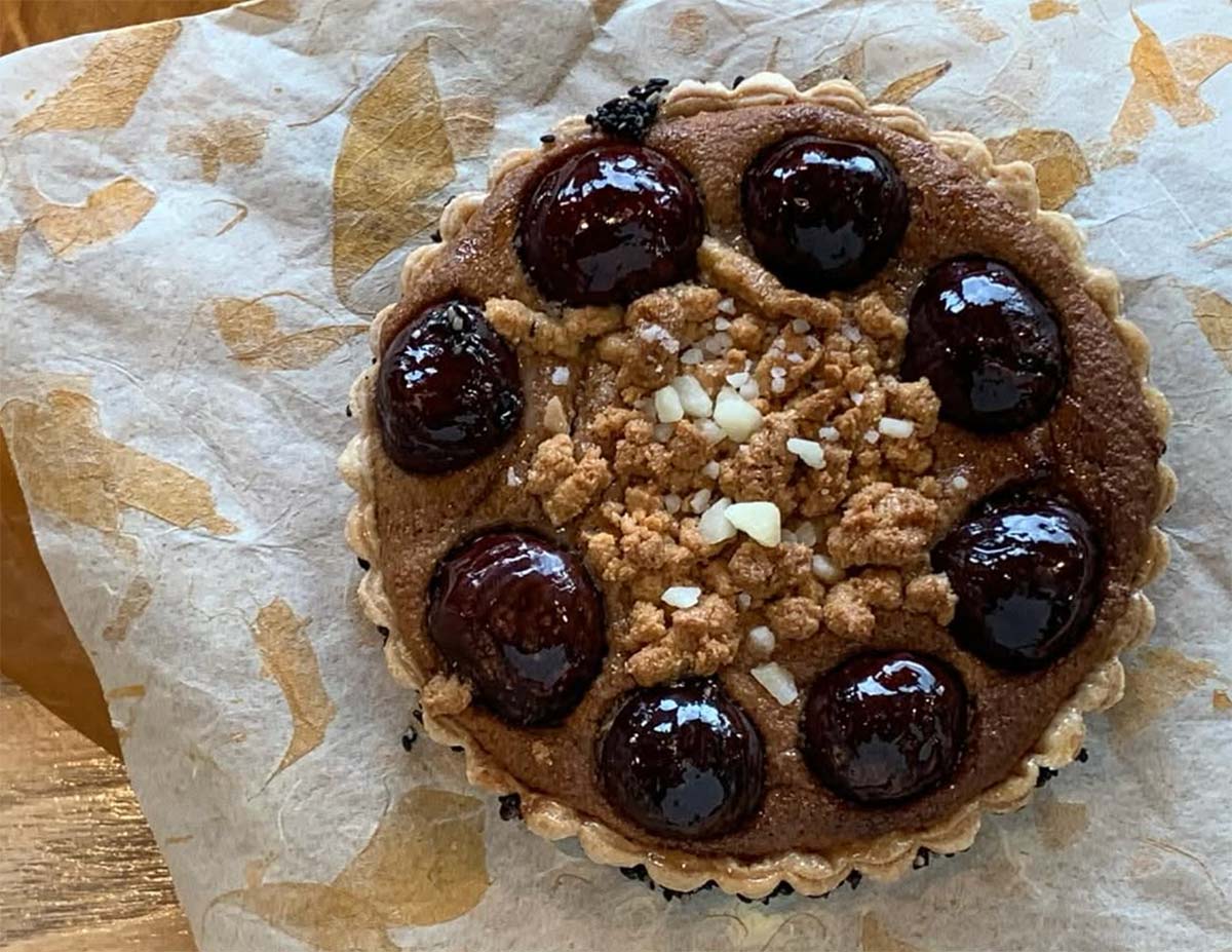 敬老の日にちなんで 栗を使った美味しい焼菓子 をご用意しました